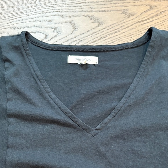 Madewell Black V-Neck Short Sleeve Top - Picture 5 of 9